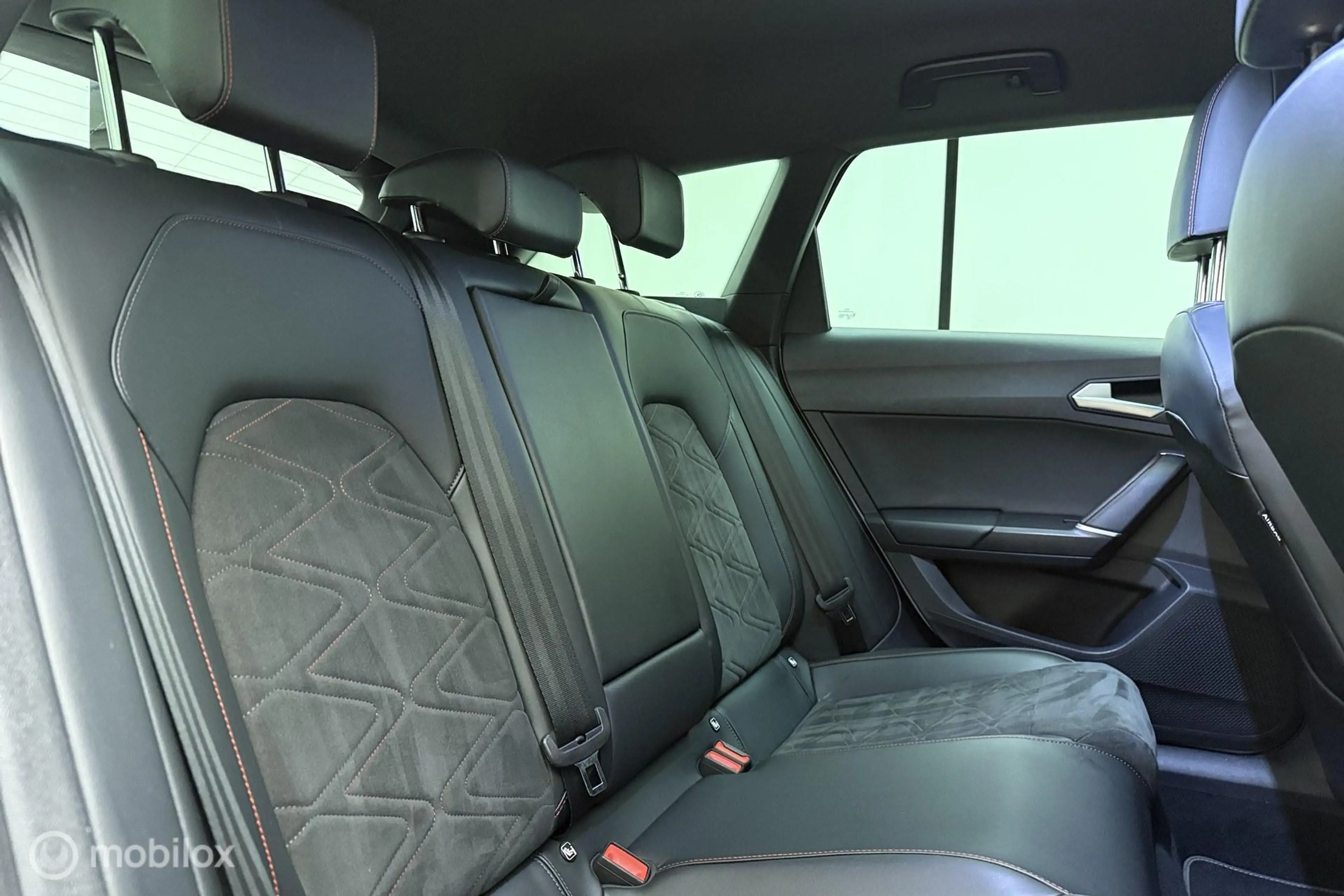 SEAT Leon e-Hybrid Sportstourer 1.4 TSI eHybrid PHEV FR — photo 10
