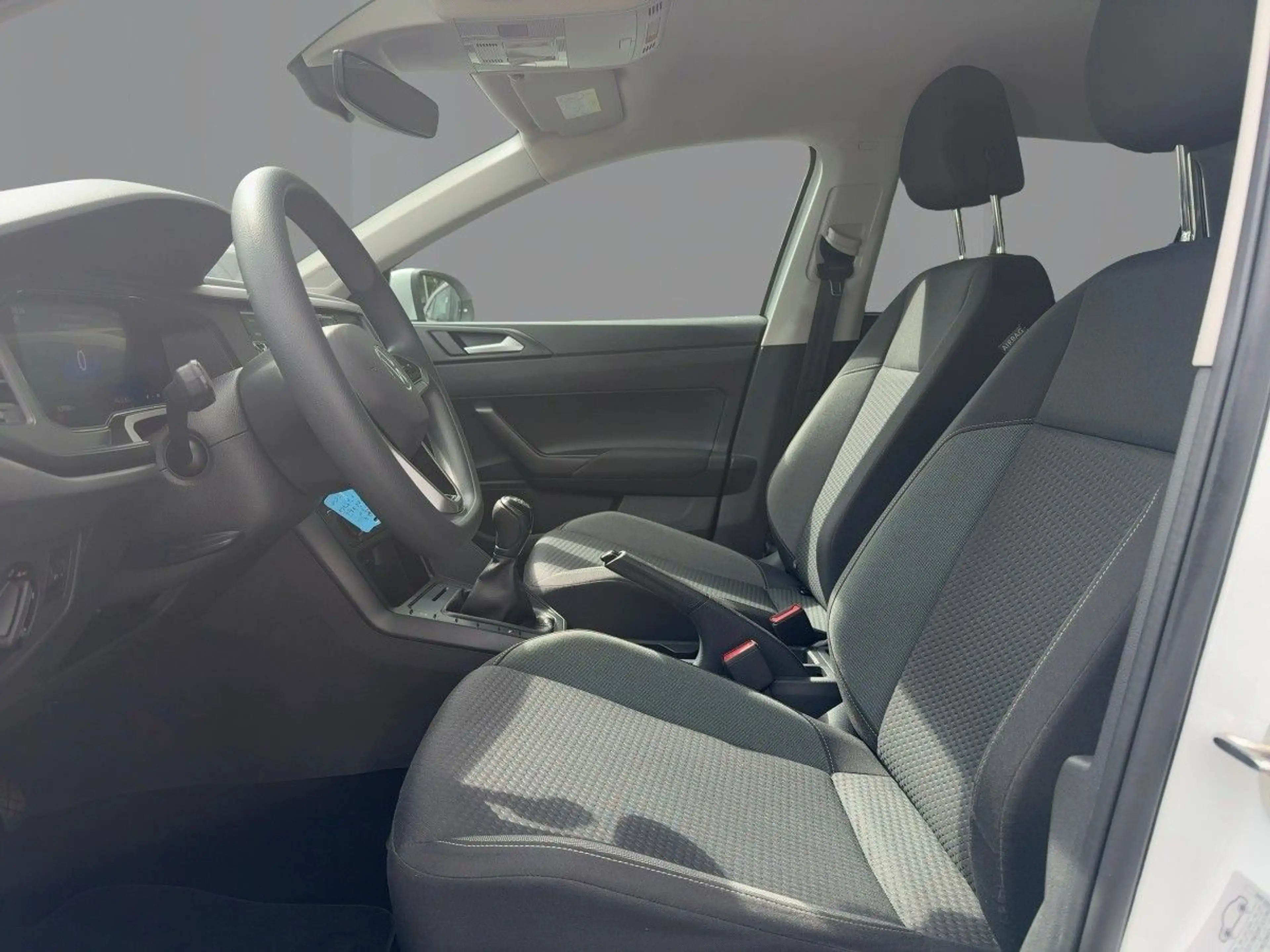 Volkswagen Taigo 1.0 TSI Ganzjahresreifen Einparkhilfe — photo 9