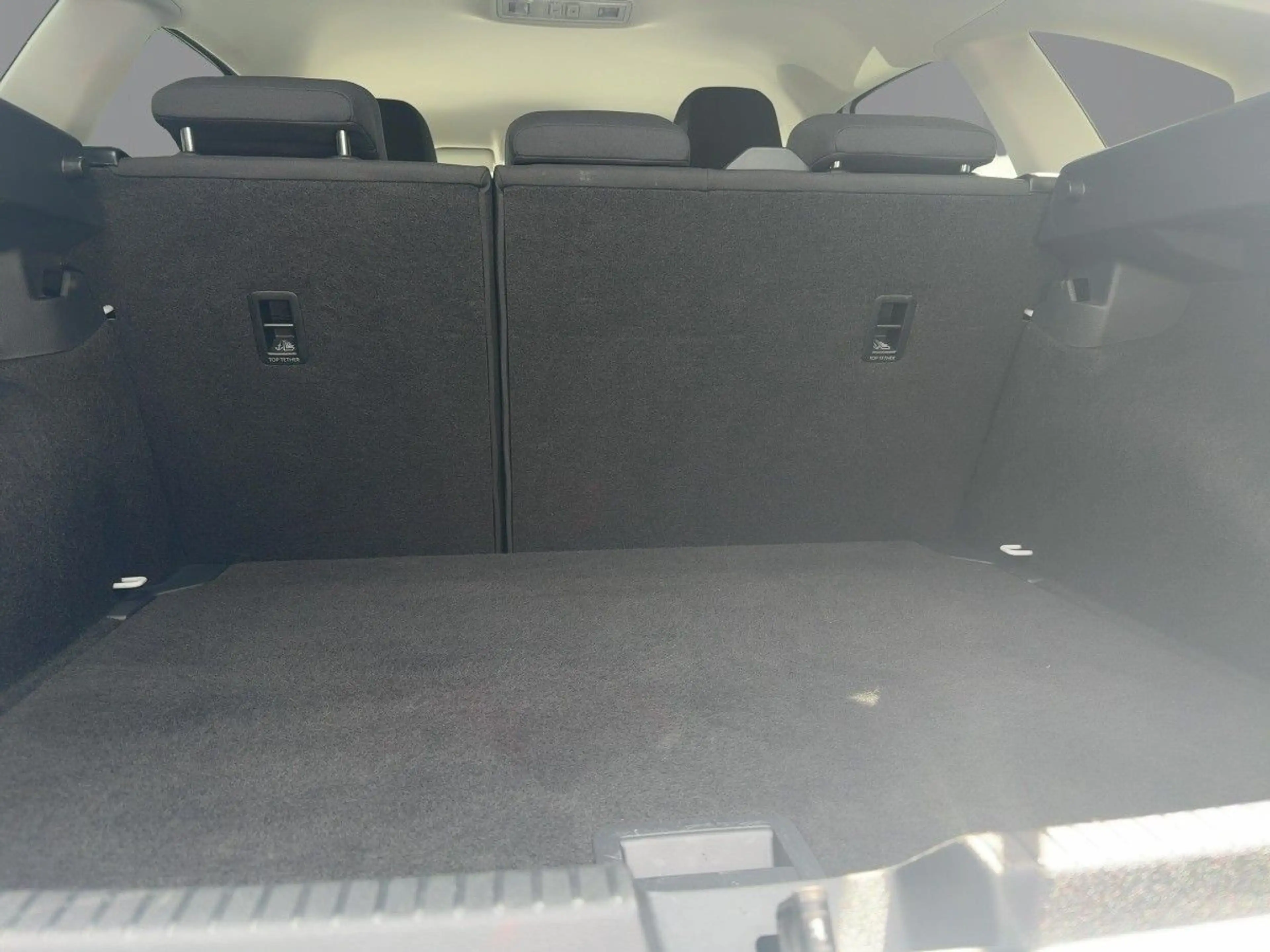 Volkswagen Taigo 1.0 TSI Ganzjahresreifen Einparkhilfe — photo 8