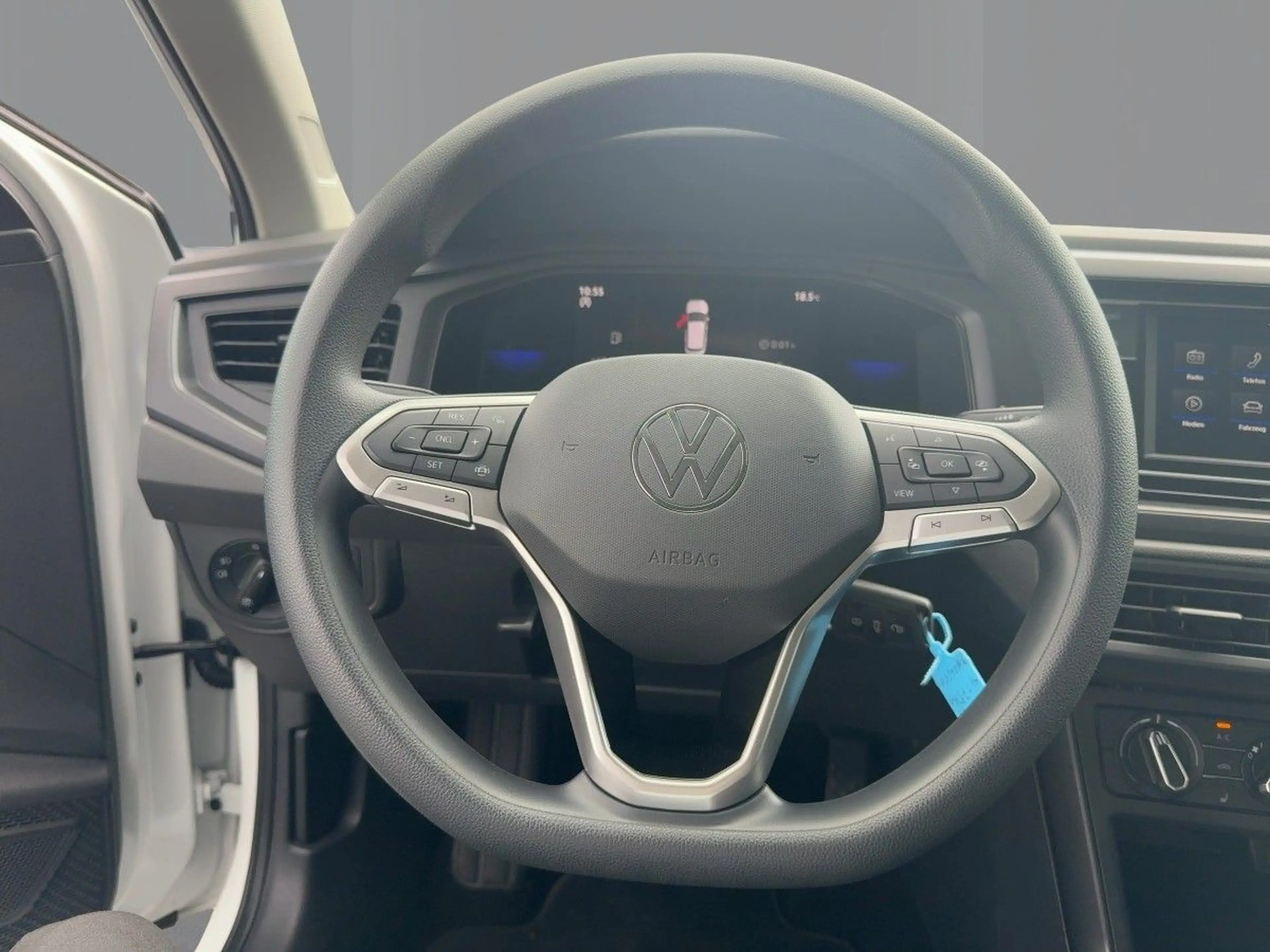Volkswagen Taigo 1.0 TSI Ganzjahresreifen Einparkhilfe — photo 13