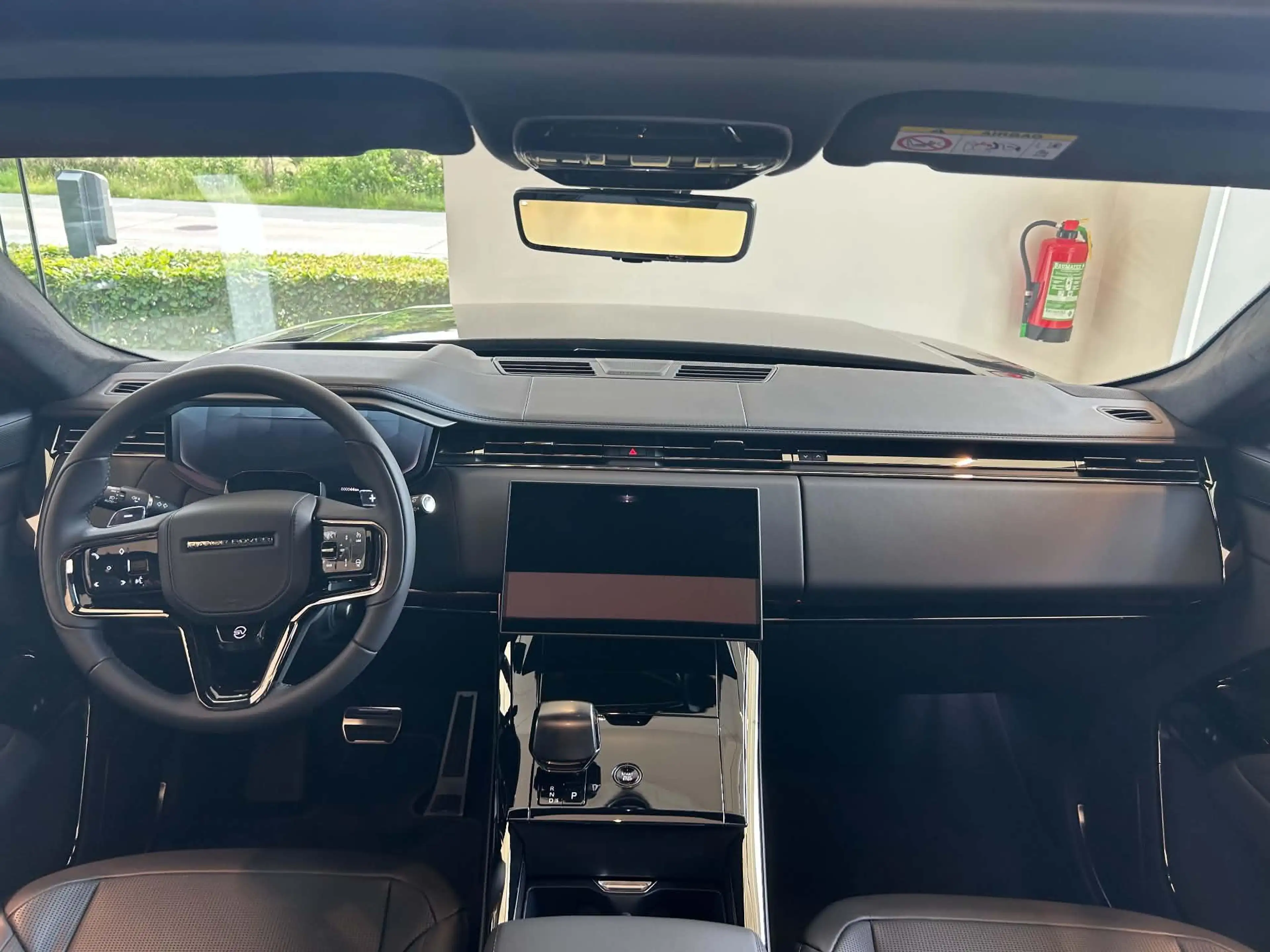 Land Rover Range Rover Sport P635 SV — photo 7