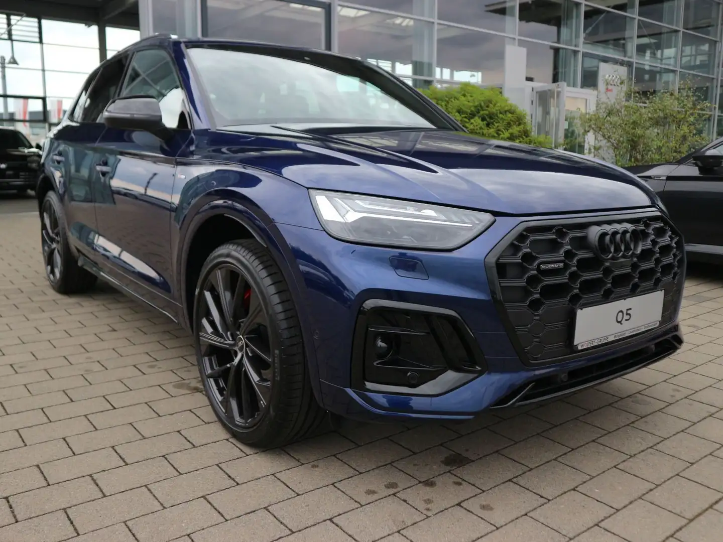 Audi Q5 S line 40 TDI quattro S tronic*ADAPTIVE AIR* Blau - 2