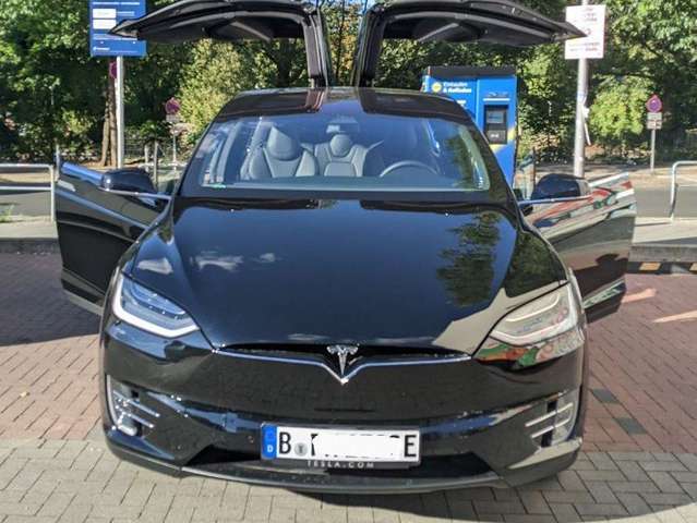 Tesla Model X Nur 28000KM / Maximale Reichweite / FSD