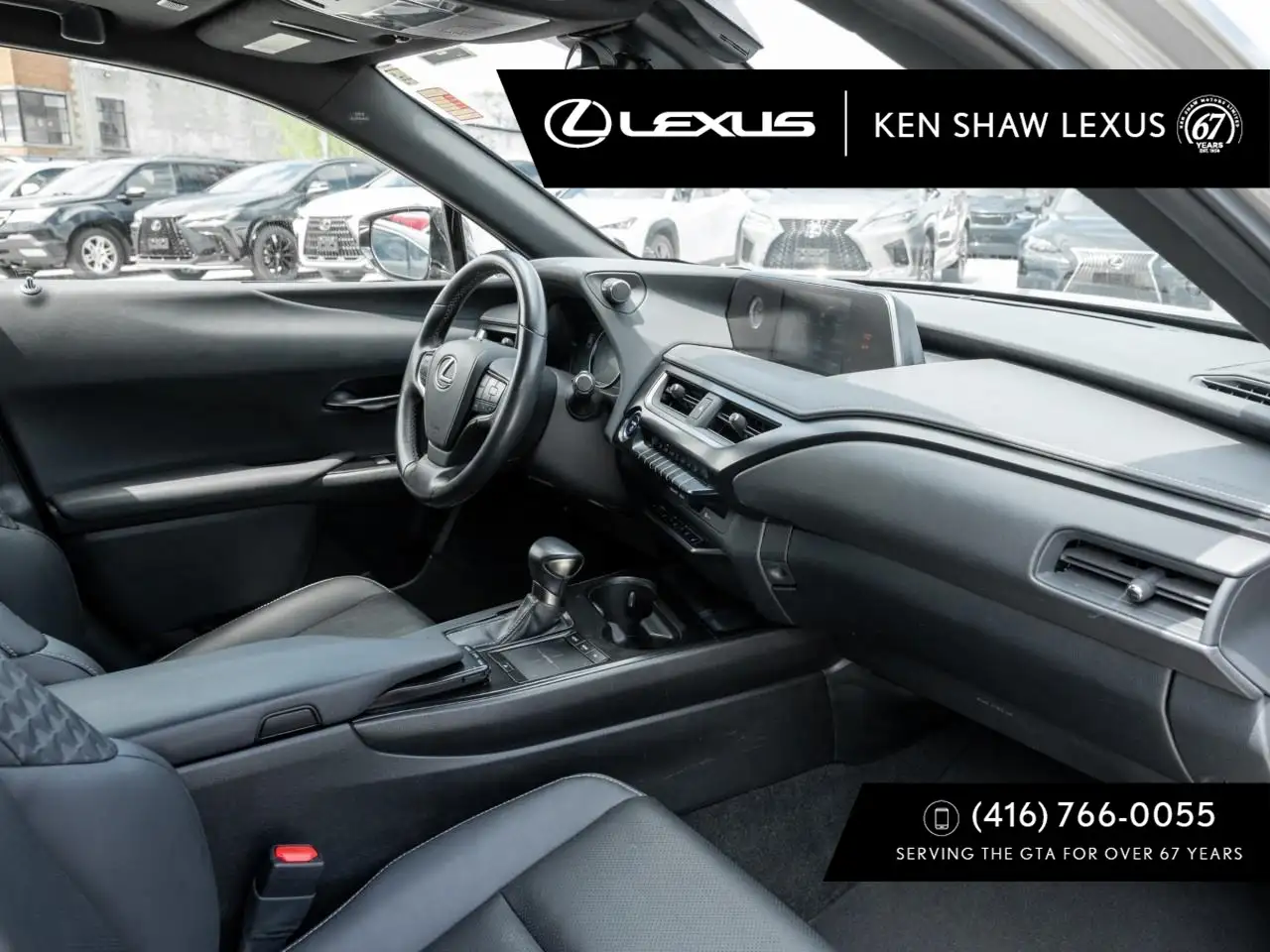 Lexus UX снимка Lexus UX