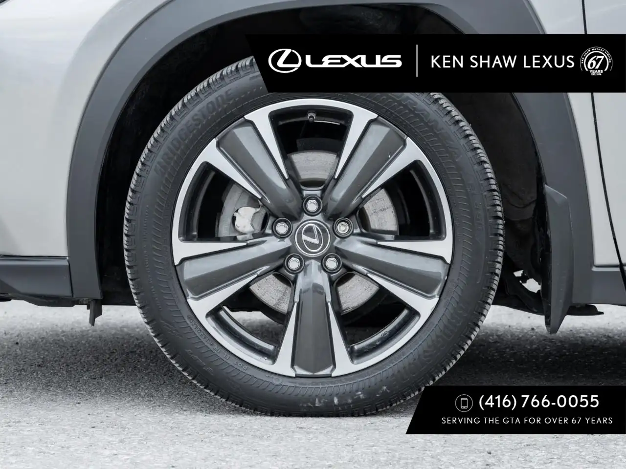 Lexus UX снимка Lexus UX