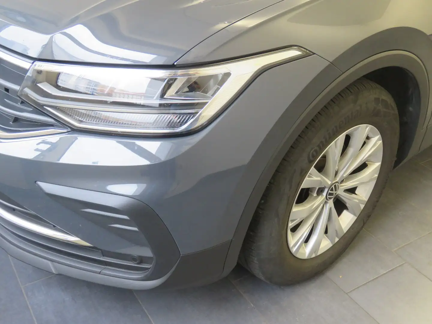 Volkswagen Tiguan Life TDI Grijs - 2