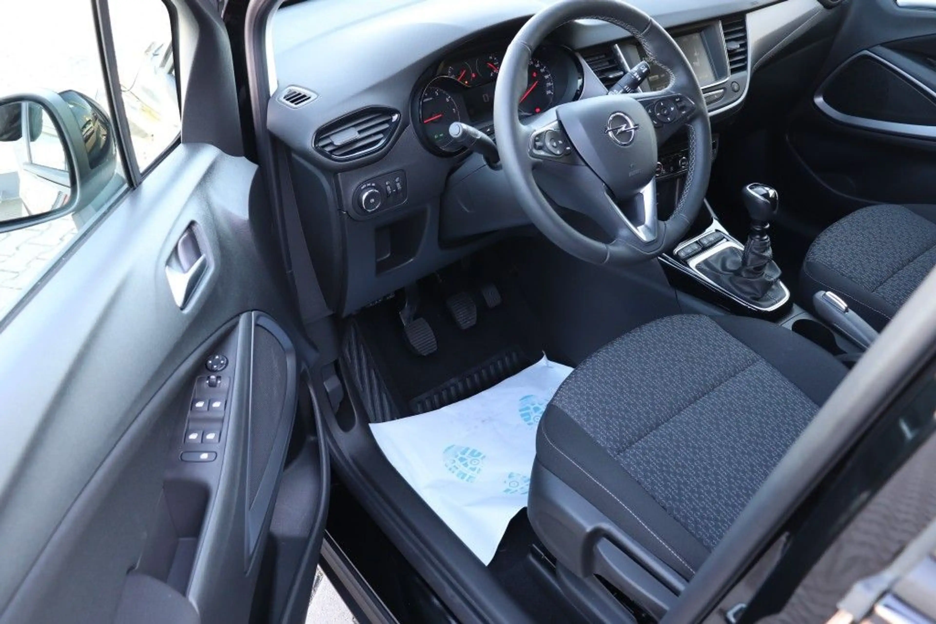 Opel Crossland X Crossland 1.2 Edition Klimaautom./PDC /Sitzheiz — photo 8