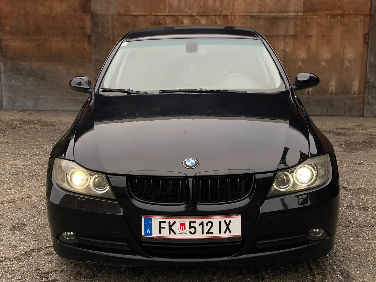 BMW 325 325d Schwarz - 2