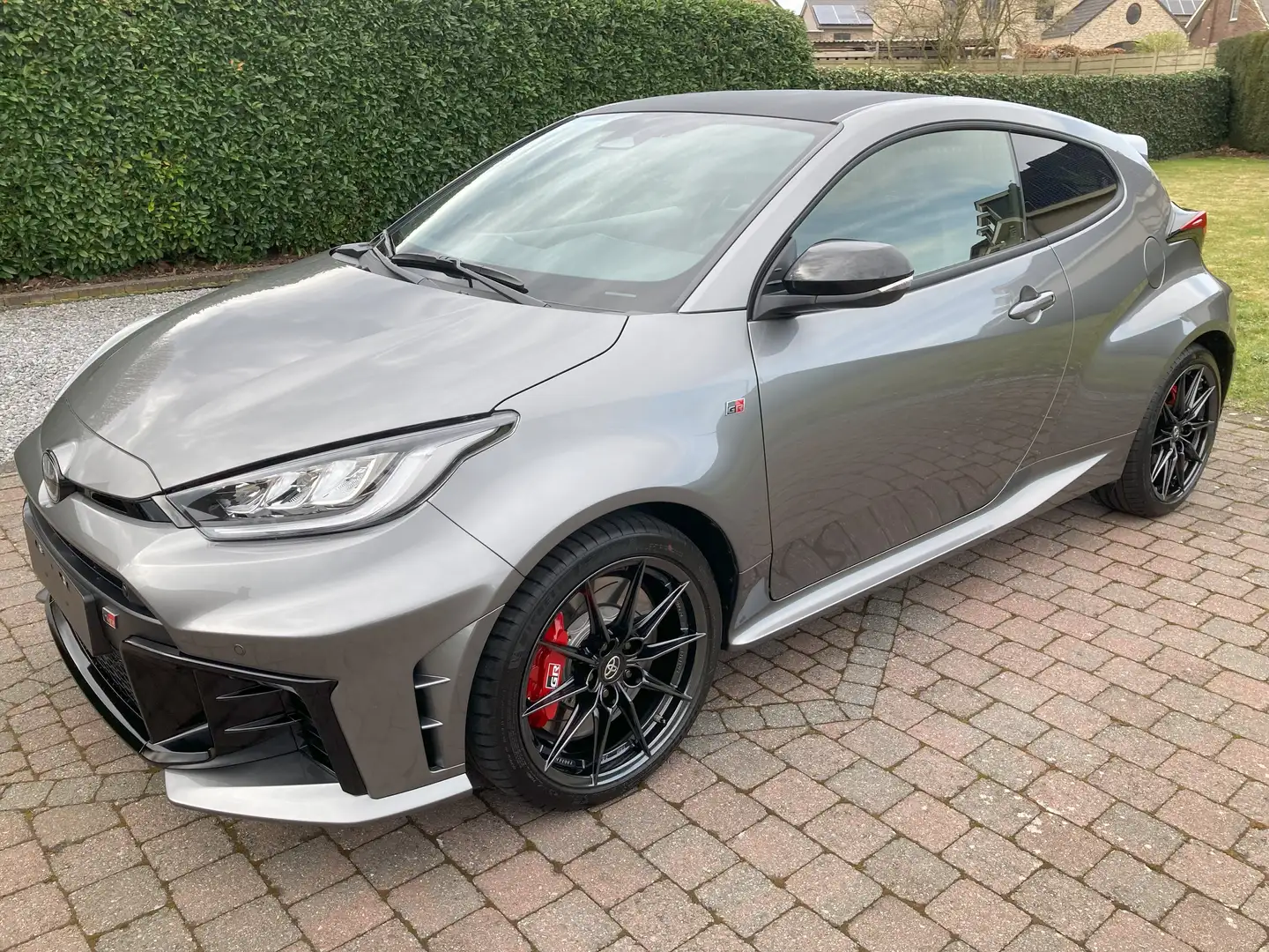 Toyota Yaris GR 1.6 Turbo Grijs - 1