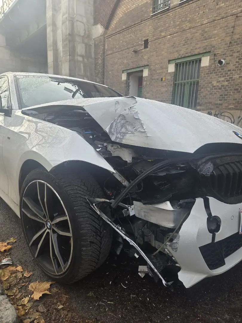 BMW 320 320d Aut. - 1
