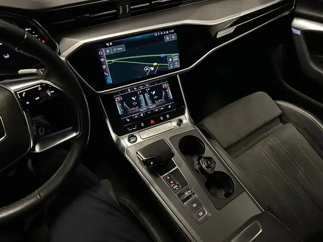 Audi A6 view 19