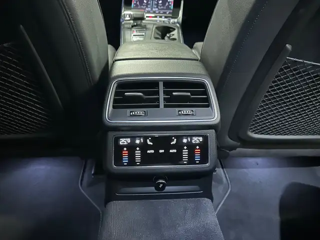 Audi A6 view 29