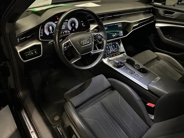 Audi A6 view 16