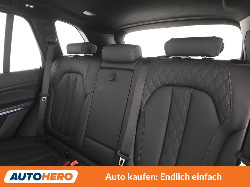 BMW X5 xDrive 45e M Sport — photo 15
