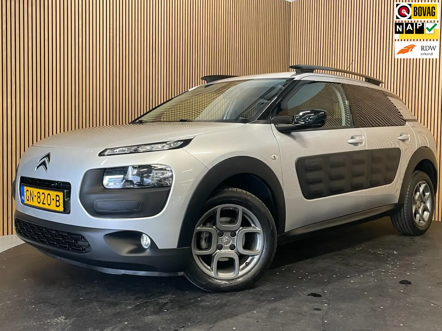 Citroen C4 Cactus 1.2 PureTech Shine |NAVI|CAMERA|CRUISE-, CLIMATE C Grijs - 1