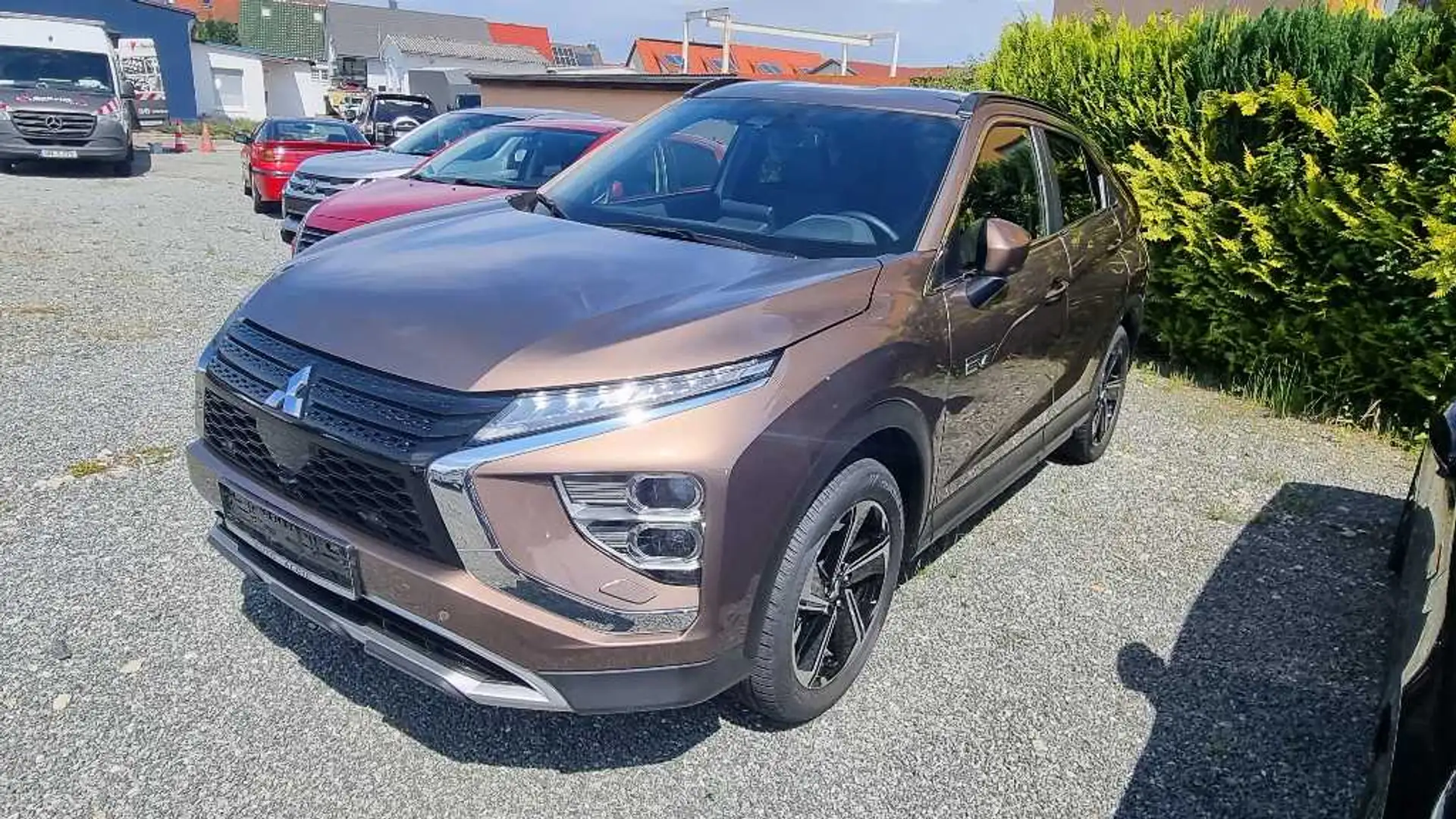 Mitsubishi Eclipse Cross Plug-in Hybrid PLUS Intro-Paket Braun - 2