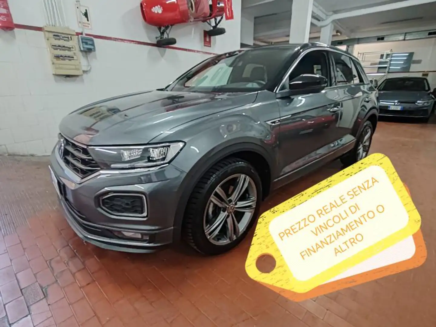 Volkswagen T-Roc 1.5 tsi Sport dsg PACK R LINE Groen - 1