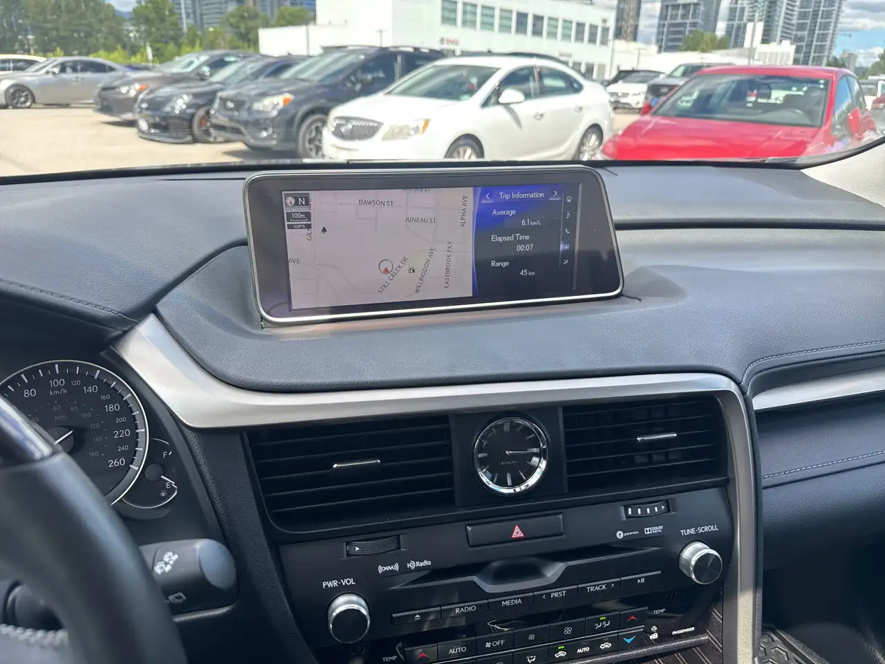Lexus RX снимка Lexus RX