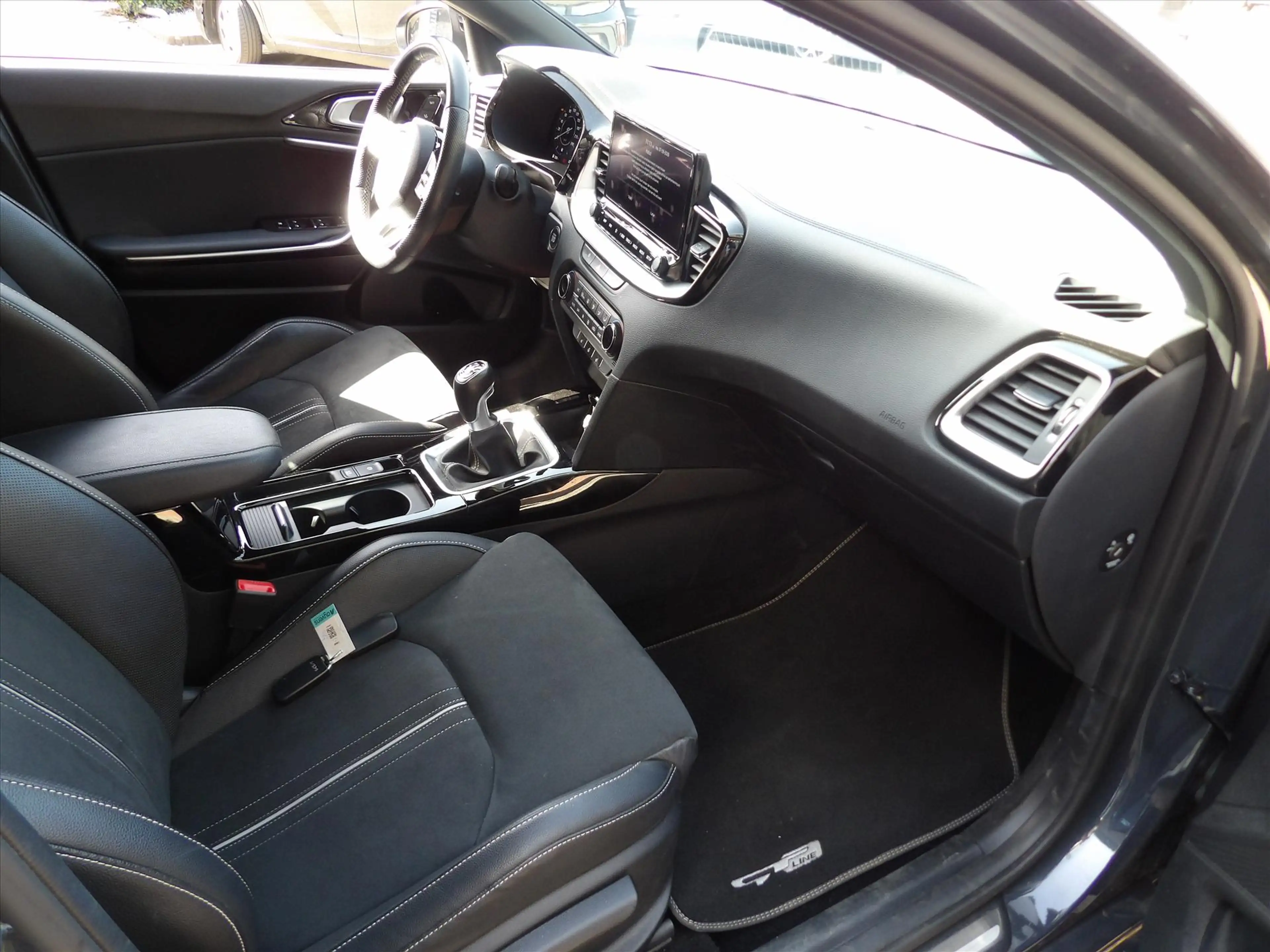 Kia ProCeed / pro_cee'd 1.0 Turbo 120pk GT-PlusLine Glazen dak Org. Ned. — photo 31