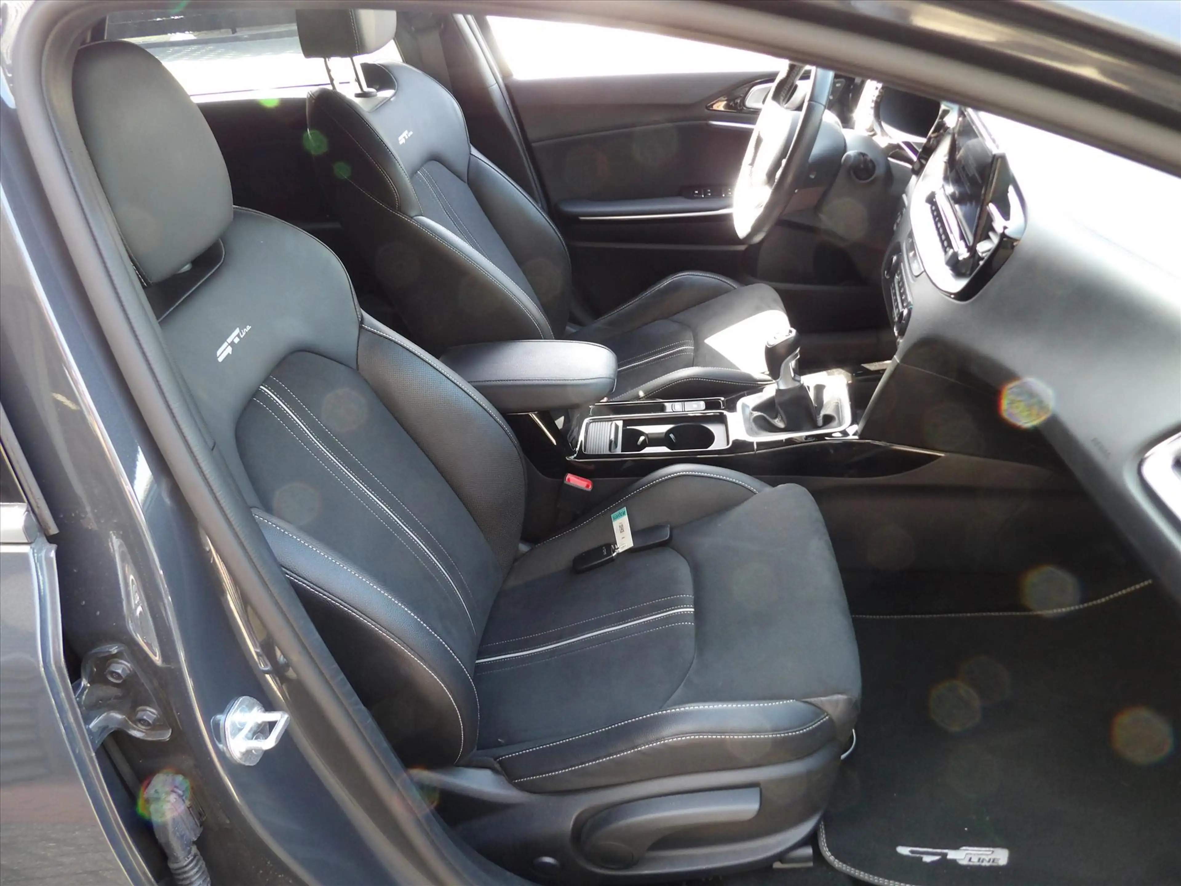 Kia ProCeed / pro_cee'd 1.0 Turbo 120pk GT-PlusLine Glazen dak Org. Ned. — photo 32