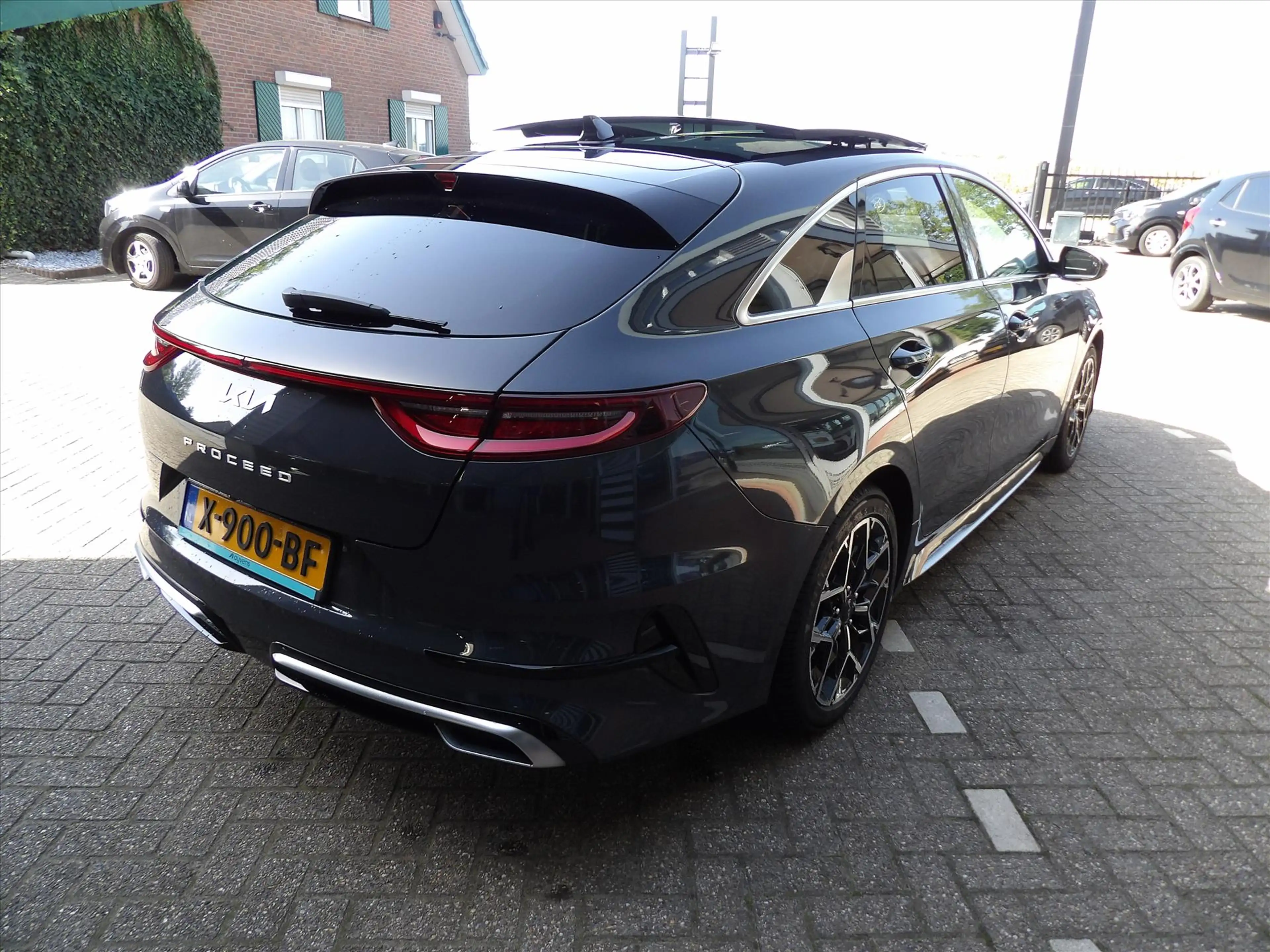 Kia ProCeed / pro_cee'd 1.0 Turbo 120pk GT-PlusLine Glazen dak Org. Ned. — photo 3