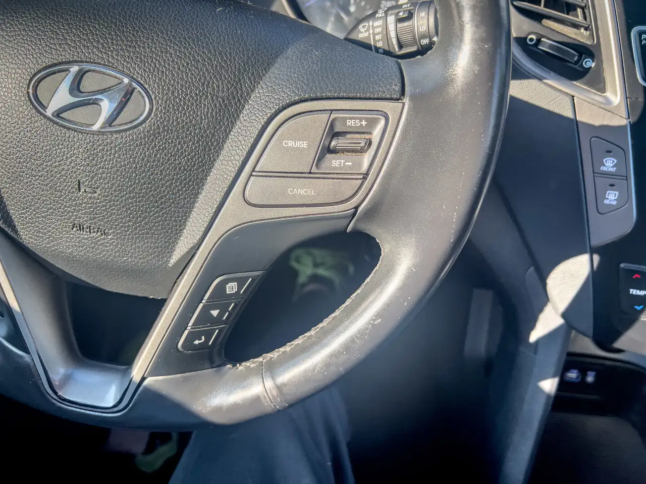 Hyundai SANTA FE снимка Hyundai SANTA FE