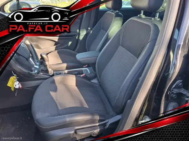Opel Astra view 4
