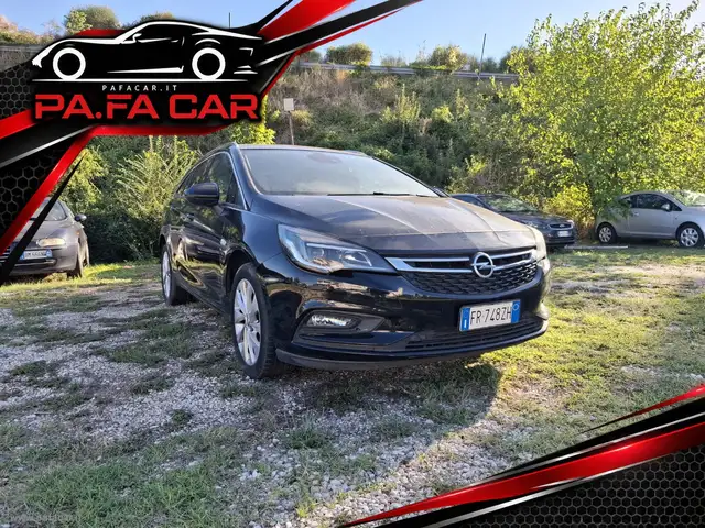 Opel Astra view 3
