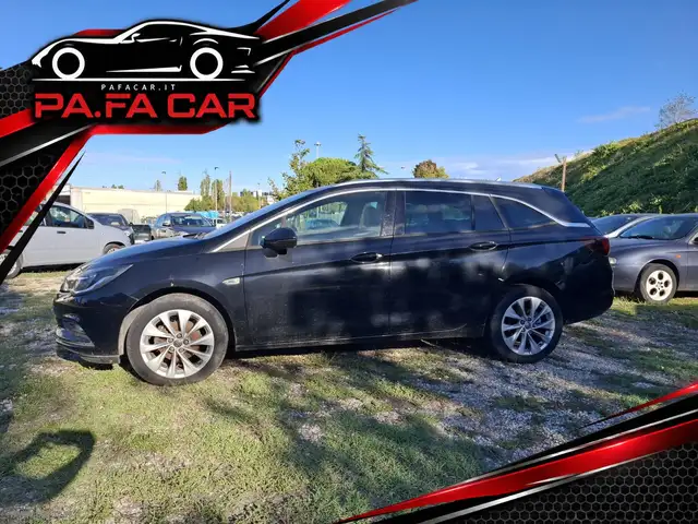 Opel Astra view 9