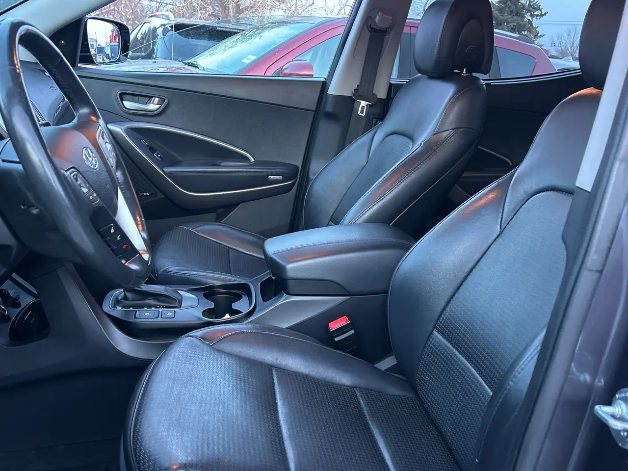 Hyundai SANTA FE снимка Hyundai SANTA FE