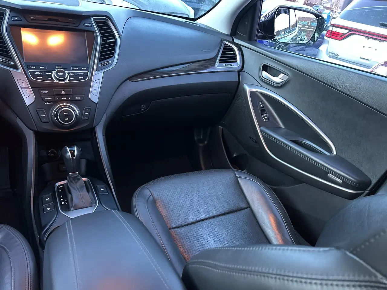 Hyundai SANTA FE снимка Hyundai SANTA FE