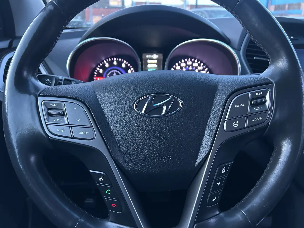 Hyundai SANTA FE снимка Hyundai SANTA FE