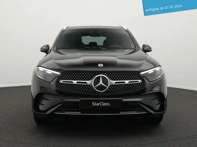 Mercedes-Benz GLC view 2