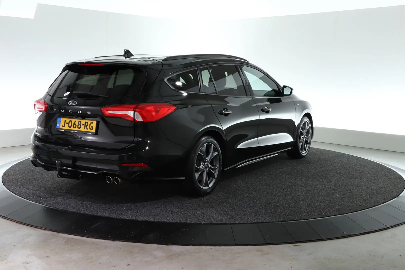 Ford Focus Wagon 1.5 EcoBoost ST-Line | AFN. TREKHAAK | CARPL Zwart - 2