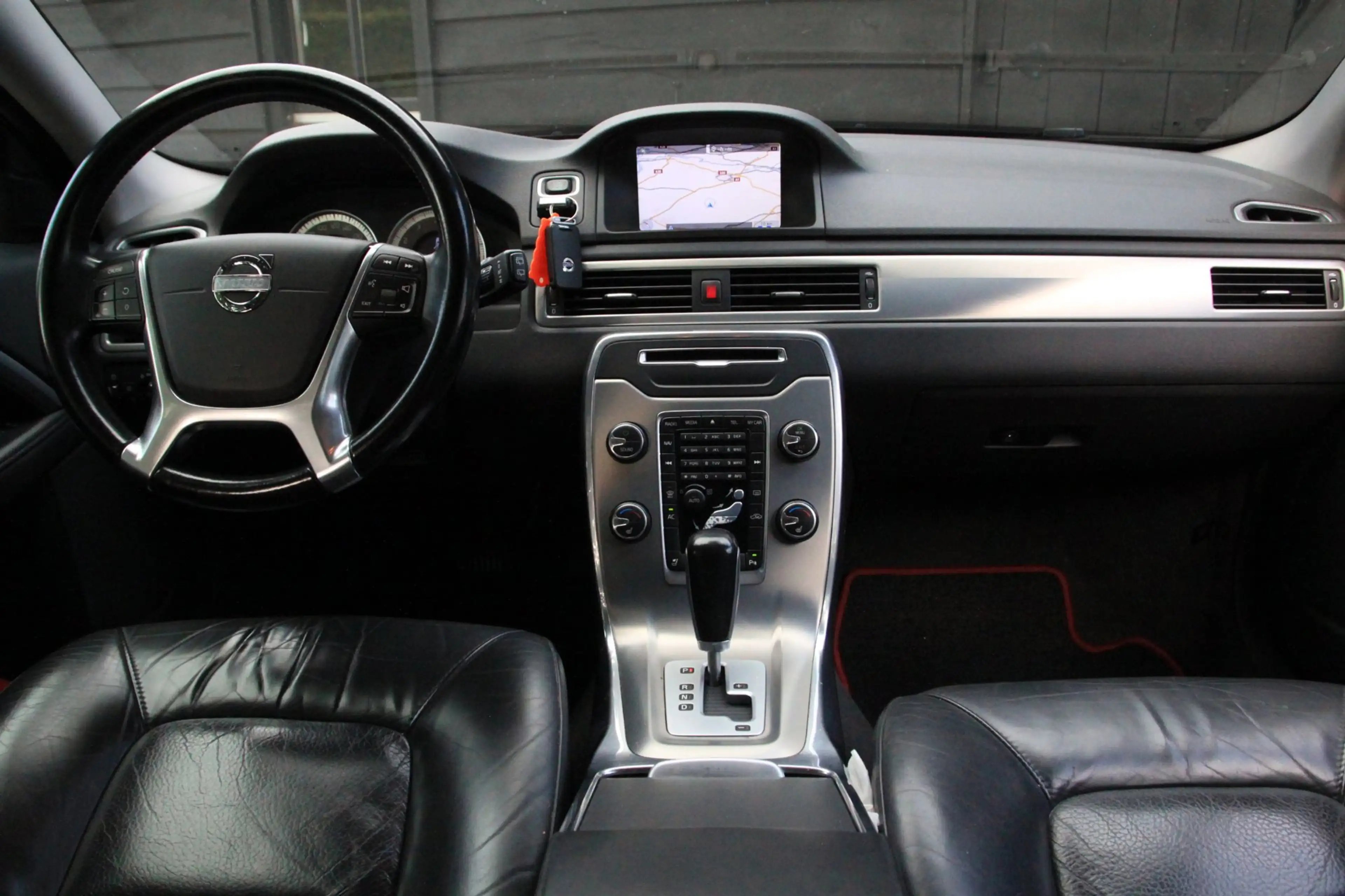 Volvo V70 1.6 T4 Limited Edition Elek-Dak/Xenon/Leer/Parkeer — photo 23