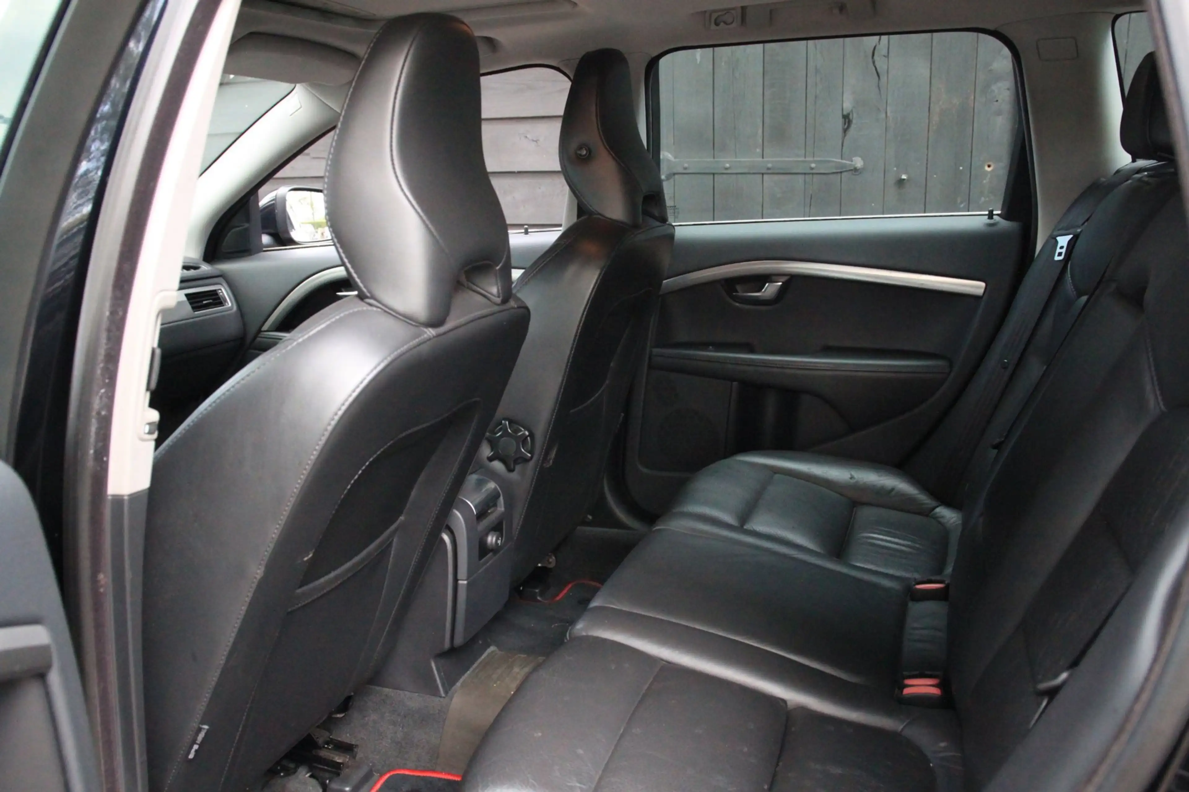 Volvo V70 1.6 T4 Limited Edition Elek-Dak/Xenon/Leer/Parkeer — photo 29