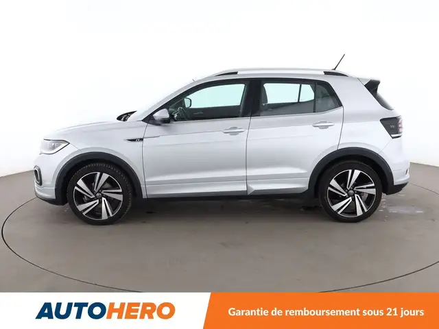 Volkswagen T-Cross view 3