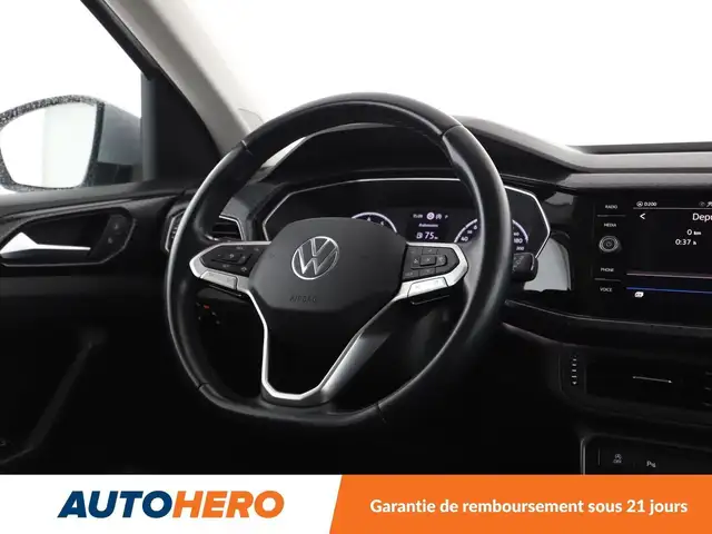 Volkswagen T-Cross view 13