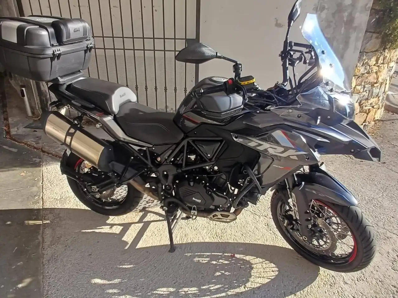 Benelli TRK 502