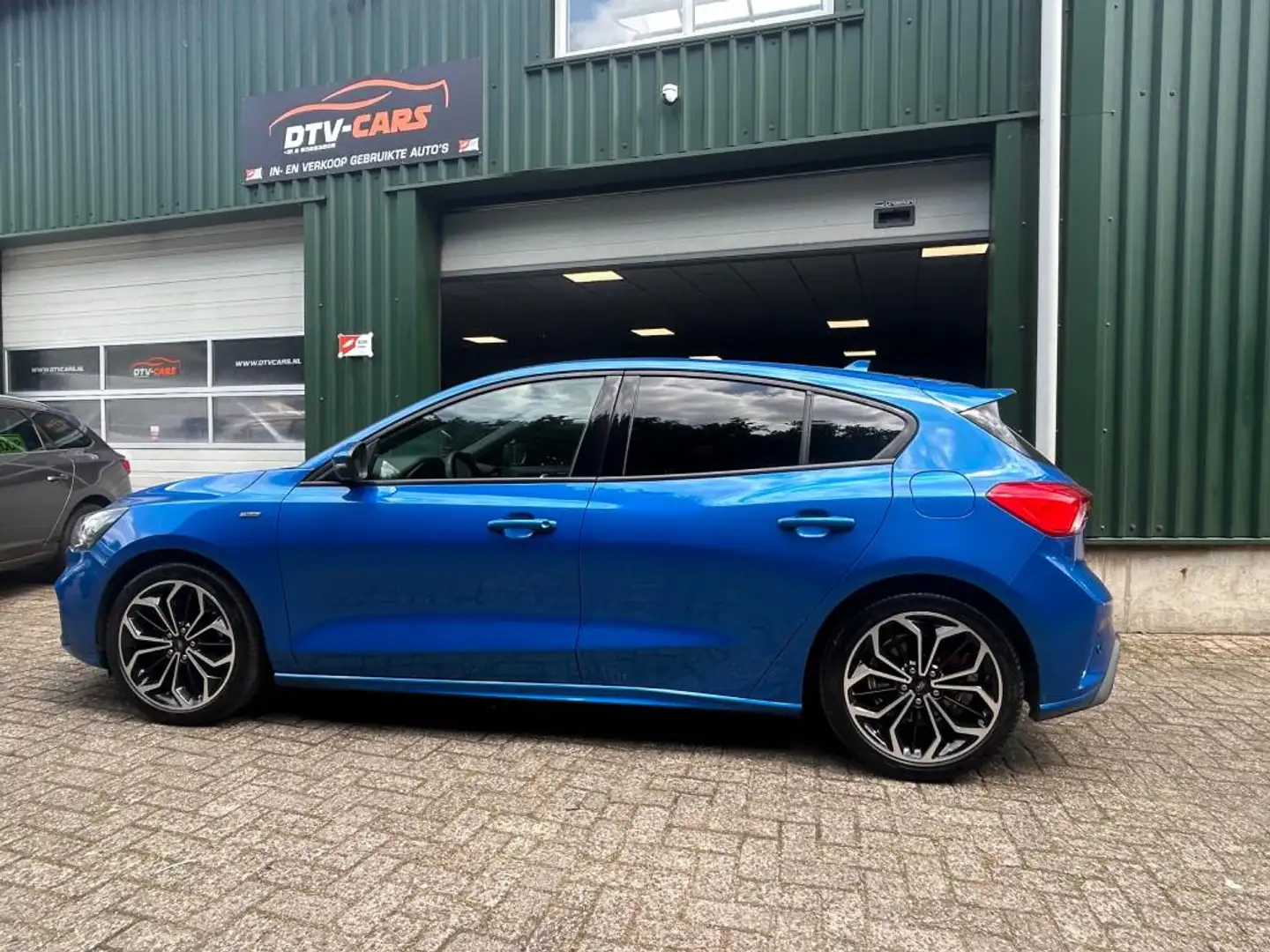 Ford Focus 1.0 EcoBoost Hybrid Titanium Style St Line Blau - 2