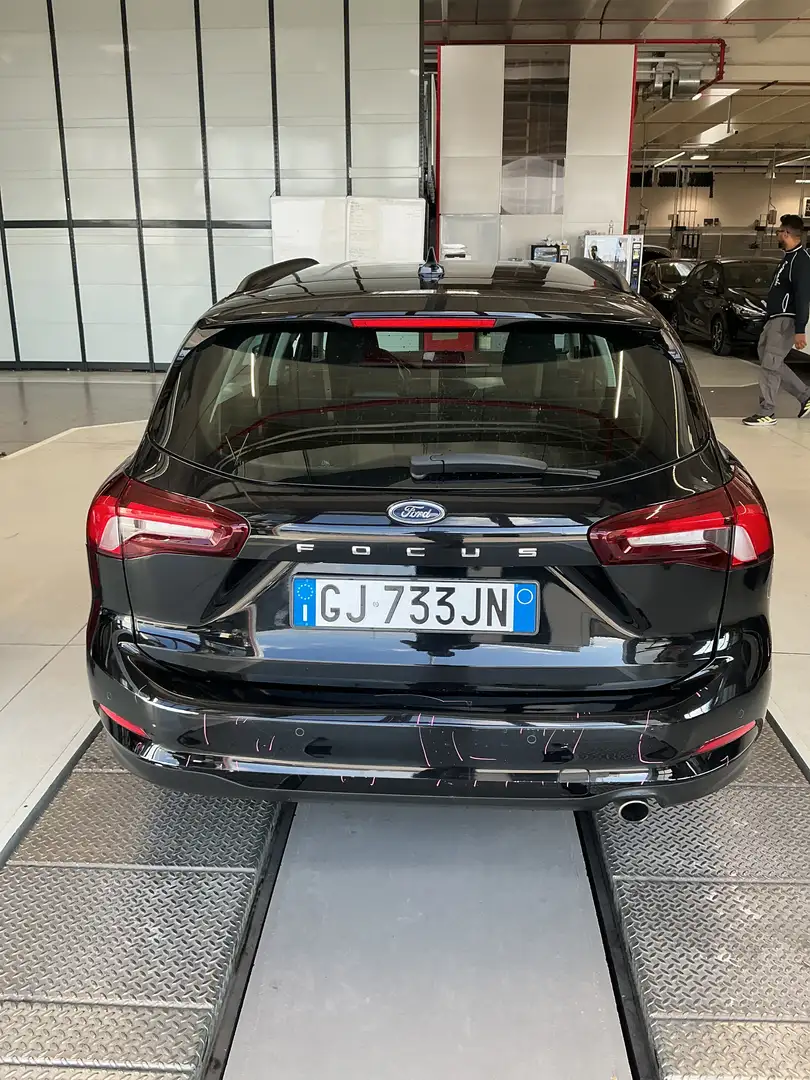 Ford Focus Focus 1.5 EcoBlue 120 CV aut. SW *SOLO COMMERCIANT Nero - 2
