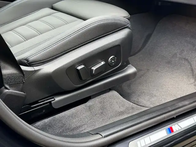 BMW iX3 M Sport M-Sportpaket Ansicht 22