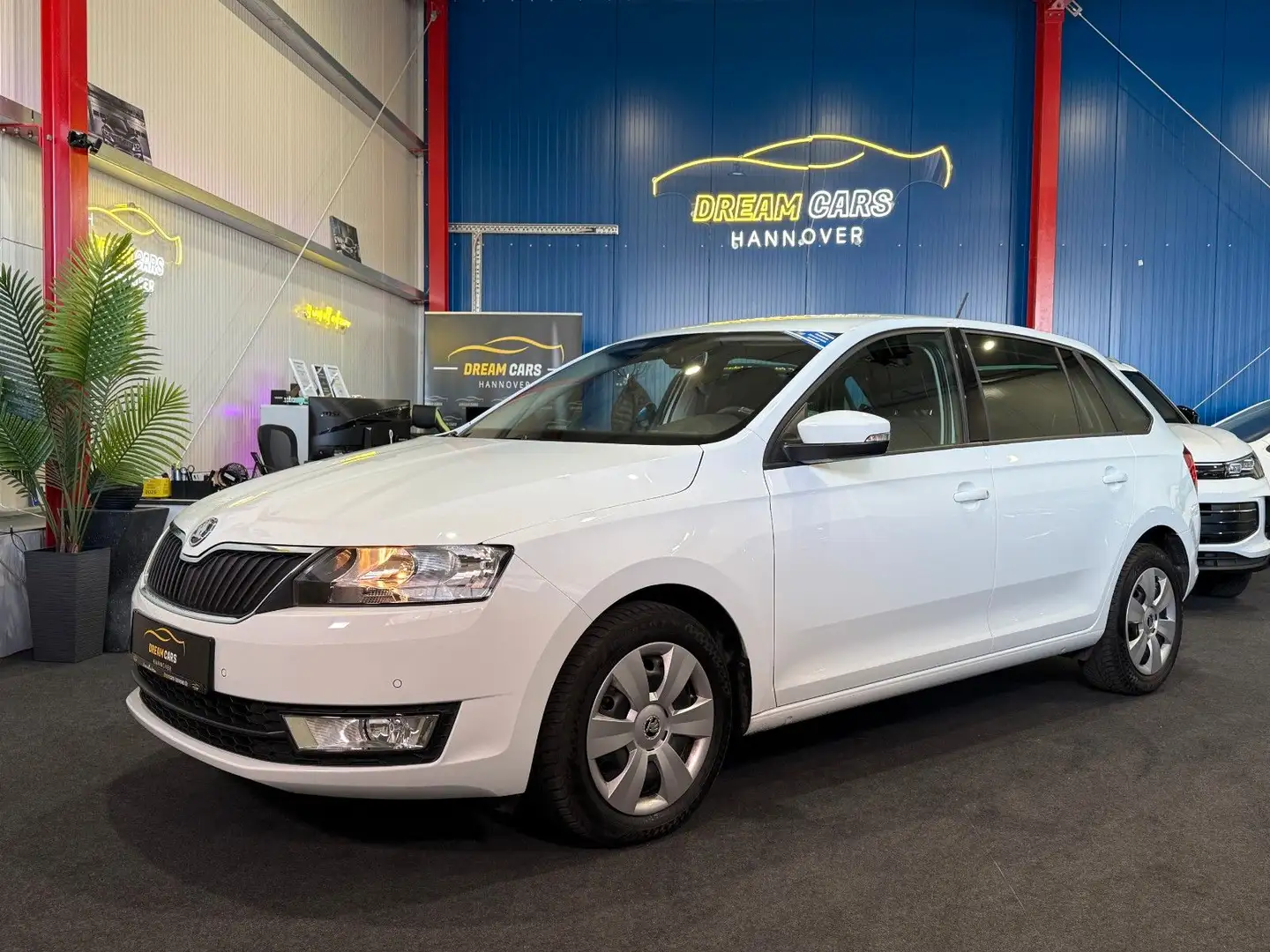 Skoda Rapid/Spaceback Spaceback Ambition*PDC*BLUETOOTH*TEMPOMAT Білий - 1