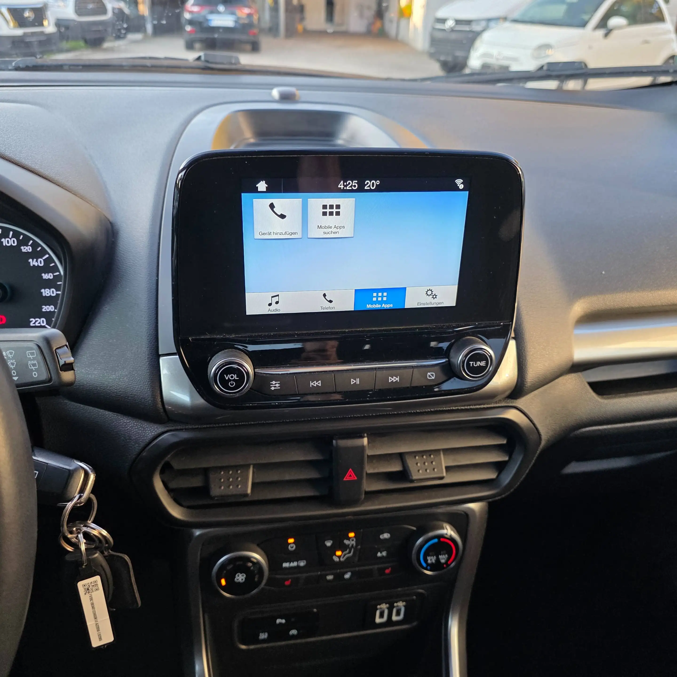 Ford EcoSport Trend — photo 12