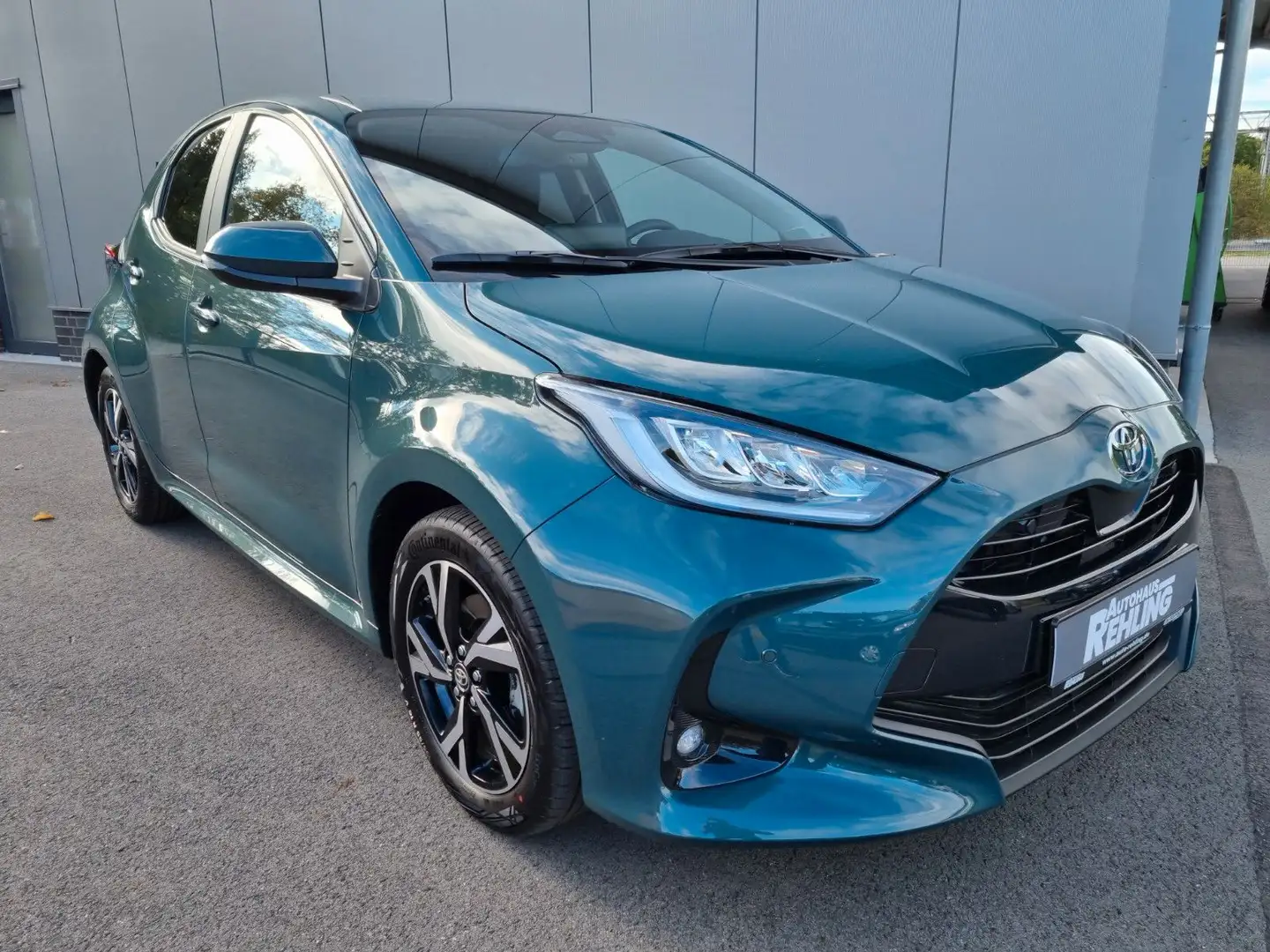 Toyota Yaris Hybrid Teamplayer Grün - 2