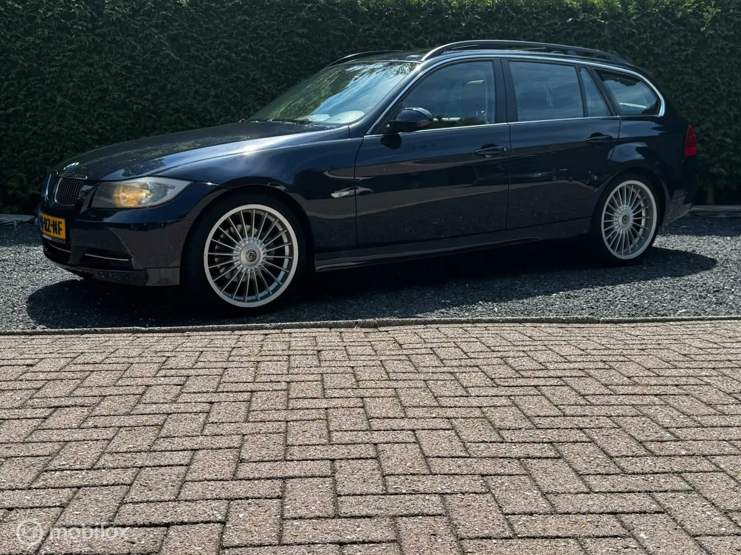 BMW 325 3-serie Touring 325i EXE AUT LEDER/PANO/ECC-AIRCO/ Blauw - 1