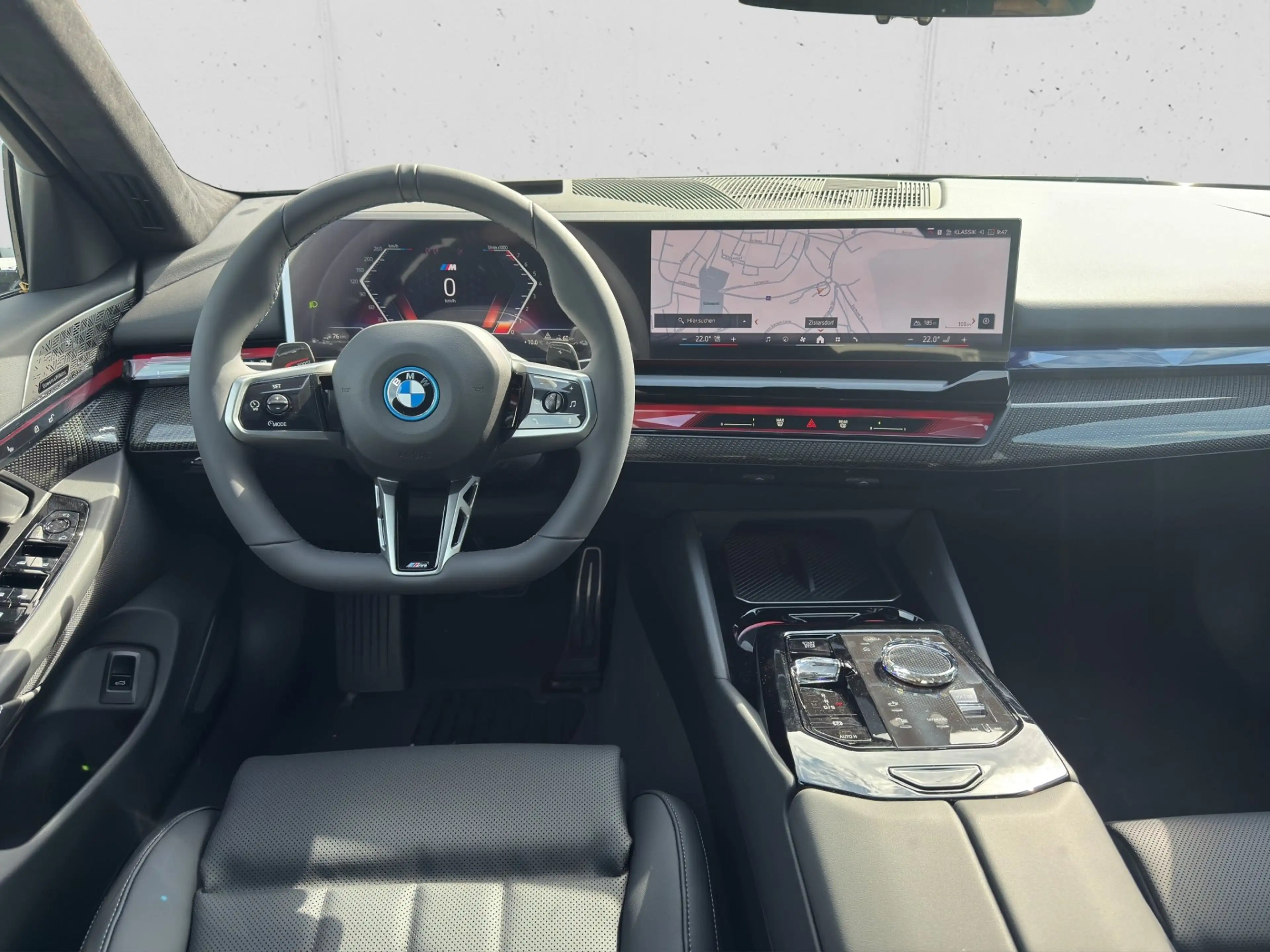 BMW 550 e xDrive — photo 13