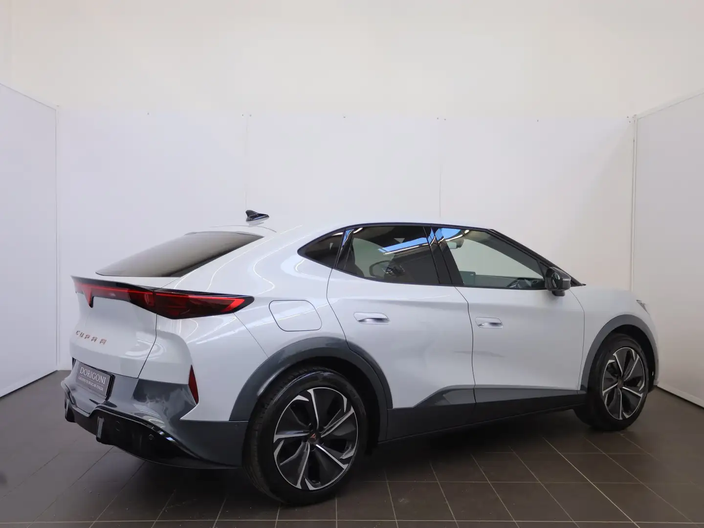 CUPRA Tavascan 77kwh endurance immersive rwd Argent - 2