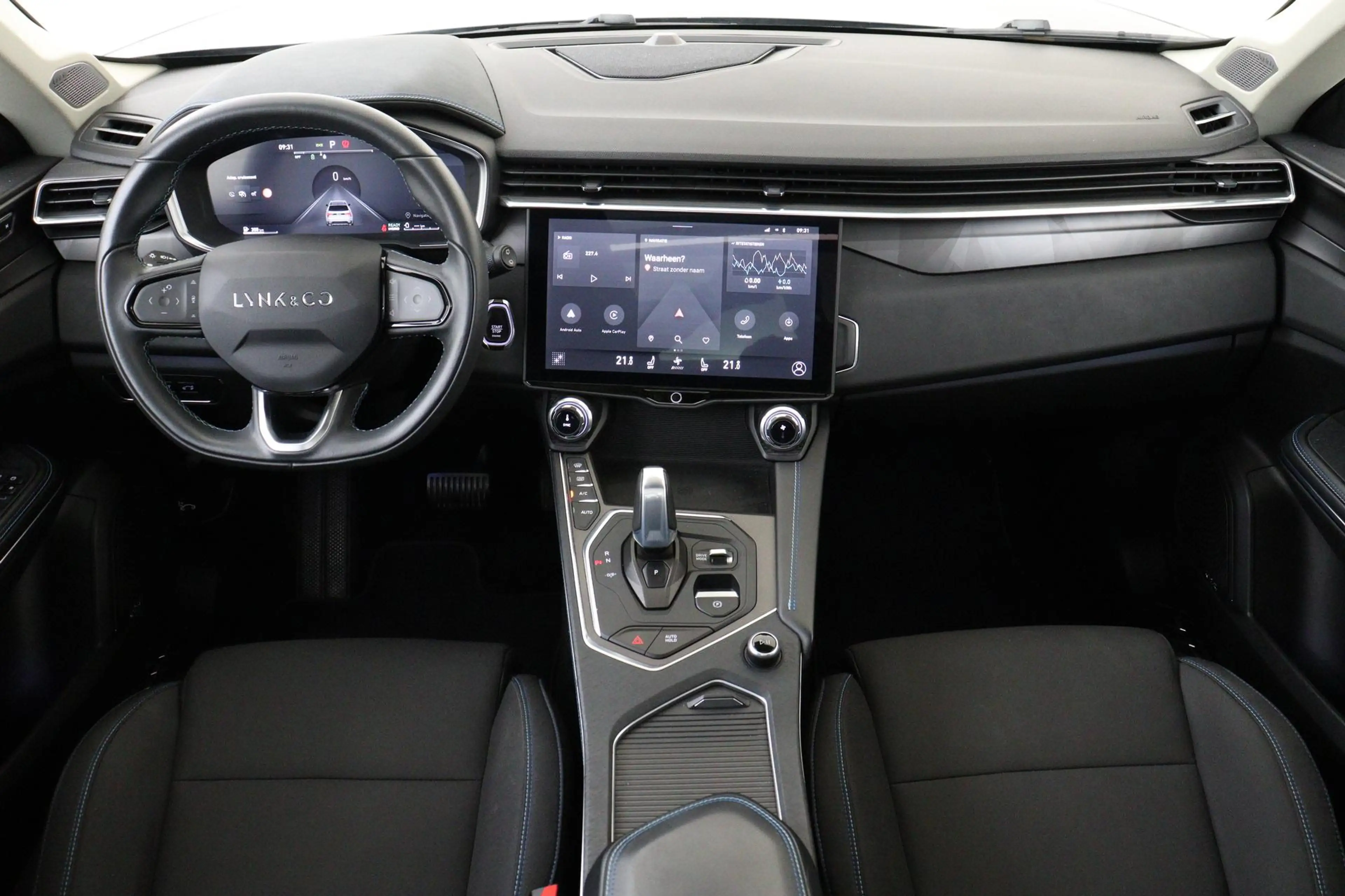 Lynk & Co 01 1.5 PHEV BLACK EDITION -PANO.DAK|ELEK.STOEL|HARMAN — photo 4