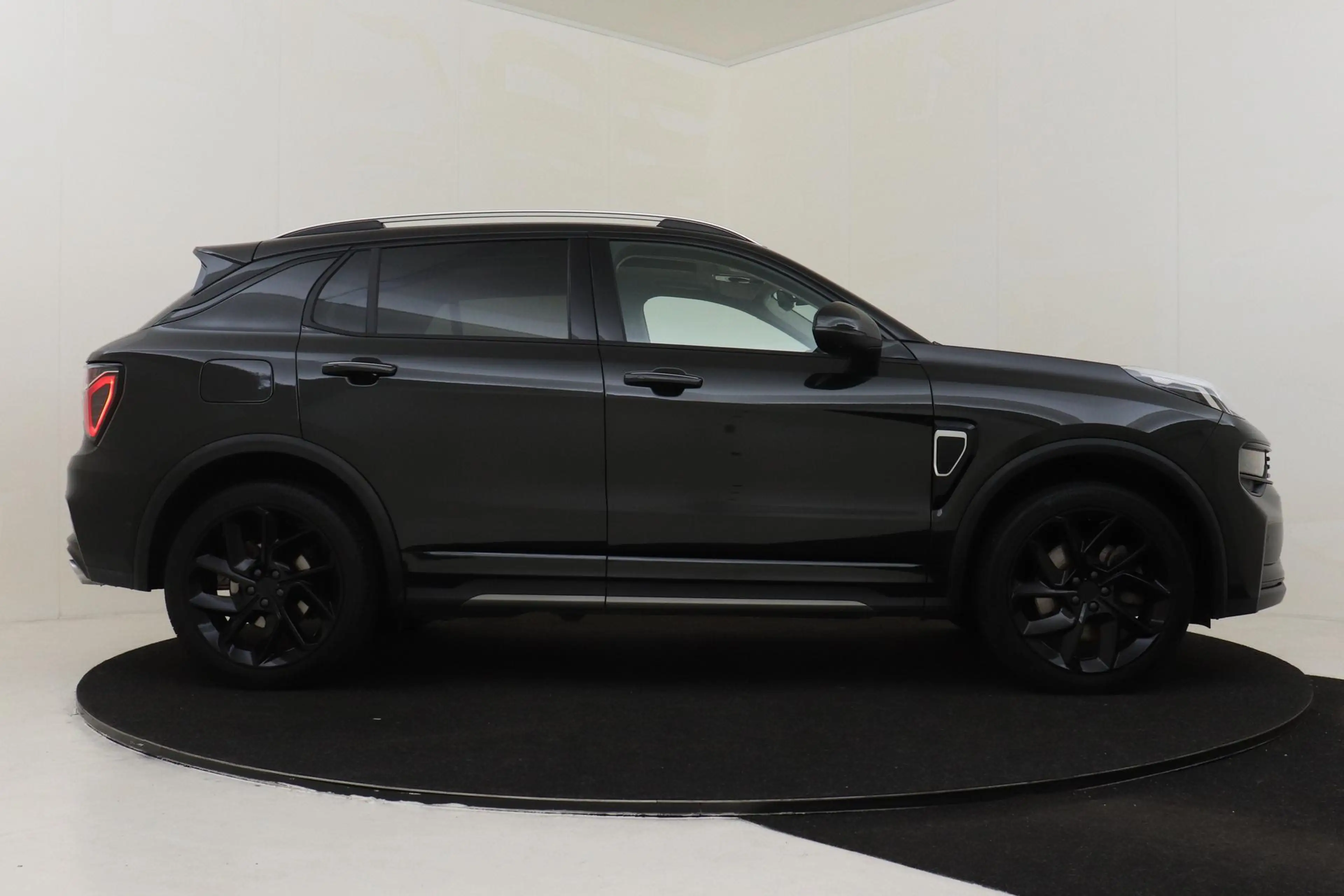 Lynk & Co 01 1.5 PHEV BLACK EDITION -PANO.DAK|ELEK.STOEL|HARMAN — photo 13